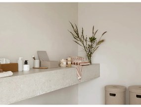 Krémovobiely dávkovač mydla z polyresínu 300 ml Kua – Blomus