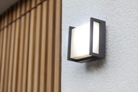 LUTEC Vonkajšie LED nástenné osvetlenie QUBO, 8,5W, teplá biela, IP54, sivé