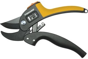 Záhradnícke nožnice Fiskars PowerStep jednočepeľové P83 s prevodom