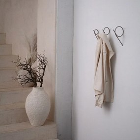 Taupe nástenný oceľový háčik Tuba M – Spinder Design