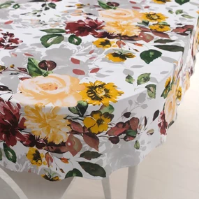 Biante Bavlnený oválny obrus Sandra SA-217 Veľké žlté kvety 120x180 cm