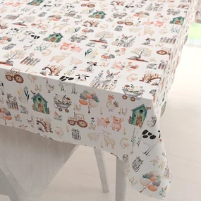 Biante Detský bavlnený obdĺžnikový obrus Sandra SA-563 Zvieratká na farme na bielom 140x220 cm