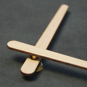 Štýlové hodiny na stenu okrúhle s priemerom 30cm