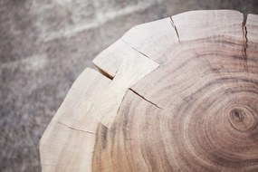 Štýlový odkladací stolík z prírodného dreva Nature - 45 cm