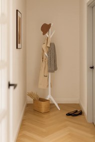 Noela Stojací drevený vešiak PORTU biely