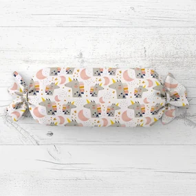 Biante Detský vankúš valec bonbon Sandra SA-562 Spiace jednorožce medzi hviezdičkami na bielom 15x80 cm