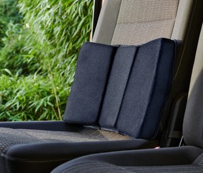 Vankúš z pamäťovej peny pod bedrá