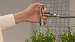 Hansgrohe Metris New, páková kuchynská batéria 320 s vyťahovacou spŕškou, chrómová, HAN-14820000