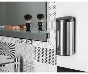 Bezdotykový dávkovač mydla z nehrdzavejúcej ocele v matne striebornej farbe 650 ml – Sapho