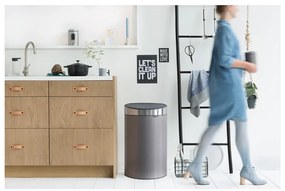 Sivý dotykový oceľový odpadkový kôš 40 l Touch Bin – Brabantia