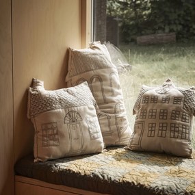 Ferm Living Dekoratívny vankúš Abode Windows Off White 45 x 45 cm