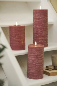 Ib Laursen LED sviečka Pillar Dark Malva 15 cm