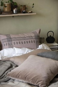 Ib Laursen Zamatová obliečka na vankúš Burned Rose 52×52 cm