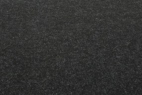 Vpichovaný metrážny koberec Nestor čierny