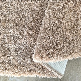 DY Karamelový protišmykový shaggy koberec Camel Rozmer: 60x100 cm