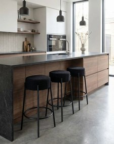 Okrúhla barová stolička do kuchyne s opierkou na nohy Holly, čalúnená, čierna