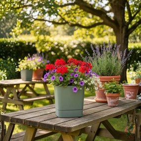 PLASTOVÝ KVETINÁČ CUBI 25X27,5 CM MÄTOVÁ