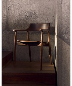 Hnedá jedálenská stolička z dubového dreva Fondes – Kave Home