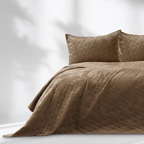 Svetlohnedý zamatový prešívaný pléd 170x210 cm Laila – AmeliaHome