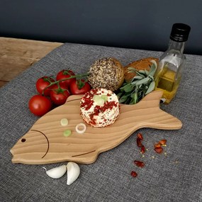 AMADEA Drevená doštička v tvare kapra, masívne drevo, 30x15x1, 5 cm