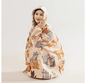 Baránková mikinová deka s rukávmi a kapucňou COLORED CATS krémová