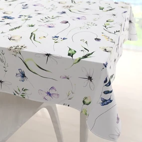 Biante Bavlnený štvorcový obrus Sandra SA-391 Lúčne kvietky s motýlikmi 150x150 cm