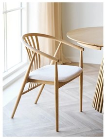Jedálenská stolička s podrúčkami z dubového dreva v prírodnej farbe Agustin – House Nordic