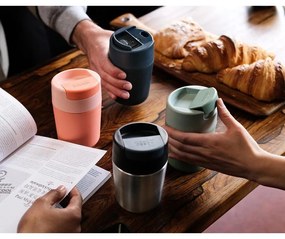 Oranžový cestovný hrnček 450 ml Sipp – Joseph Joseph