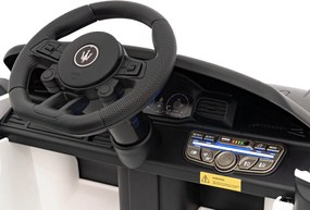 Ramiz Maserati MC20 GT2 Biele vozidlo