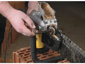 Píla na tehly DeWalt Alligator DWE398