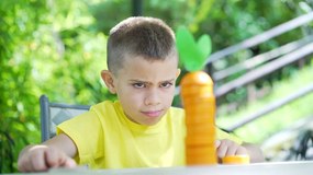 Milaniwood - Nakrájajte mrkvu