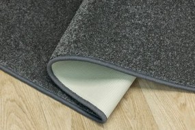 Metrážný koberec Carousel 275 NSF sivý