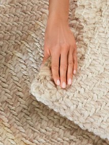 Koberec Elle Decoration Majoli Herringbone naturálny / biely