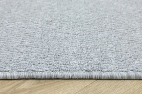 Metrážny koberec Brasil 5222 svetlosivý