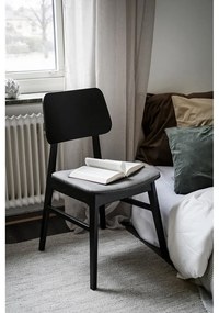 Čierna jedálenská stolička s tmavosivým sedákom Rowico Nagano