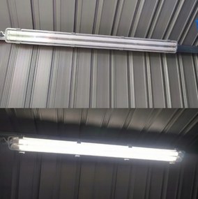 Sada 4 hermetických LED svietidiel na plátno 120 cm + 8 žiariviek G13 18 W