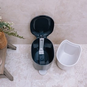 Tmavosivý nášľapný plastový odpadkový kôš 3,5 l – Addis