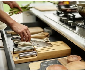 Súprava nožov so stojanom 5 ks z nehrdzavejúcej ocele Elevate Bamboo – Joseph Joseph