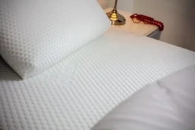 Curem CUREM C3500 25 cm - pohodlný pamäťový matrac s pevnejšou podporou 120 x 210 cm, snímateľný poťah