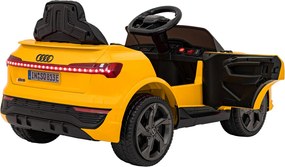 Ramiz Audi SQ8 vozidlo Žltá