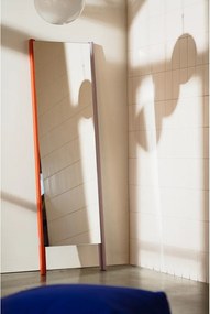 Stojacie zrkadlo s dreveným rámom 49x166 cm Lun – noo.ma