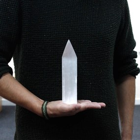 Selenitová veža Špicatý vrch 20 cm – prírodný kryštál