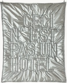 Nástenná dekorácia Ceci n'est pas un hôtel
