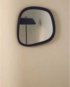 Nástenné zrkadlo s dreveným rámom 45,5x47 cm Alura – Kave Home