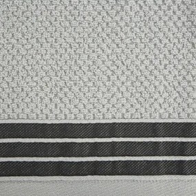 Strieborný bavlnený uterák MADLEN 70x140 cm