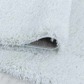 Koberec Fluffy Super Soft biely