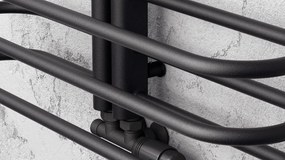 Regnis LEVEL, vykurovacie teleso 600x530mm so stredovým pripojením 50mm, 215W, čierna matná, LEVEL530/600/D50/BLACK