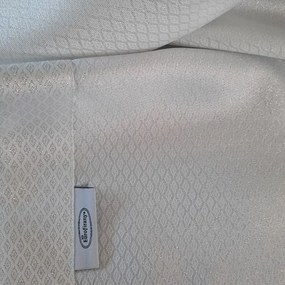 Luxusný obrus Jowita lurex 140 × 180 cm – biela/strieborná