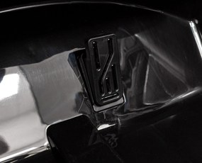 Ramiz Zdvihák Range Rover SUV čierny