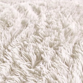 Biele mikroplyšové obliečky na jednolôžko 135x200 cm Cuddly – Catherine Lansfield